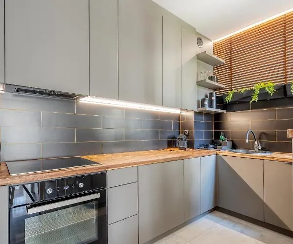 Lodz Retreat Apartments - Parking, Terrace & Garden - By Rentujemy