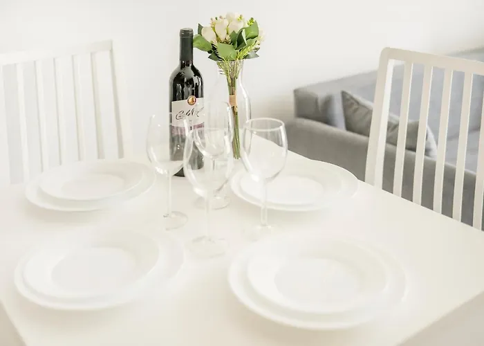 Lodz Retreat Apartments - Parking, Terrace & Garden - By Rentujemy